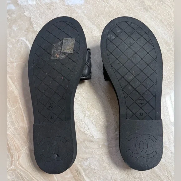 Chanel Slide Sandals Quilted Lambskin Size 38 - Picture 9 of 14